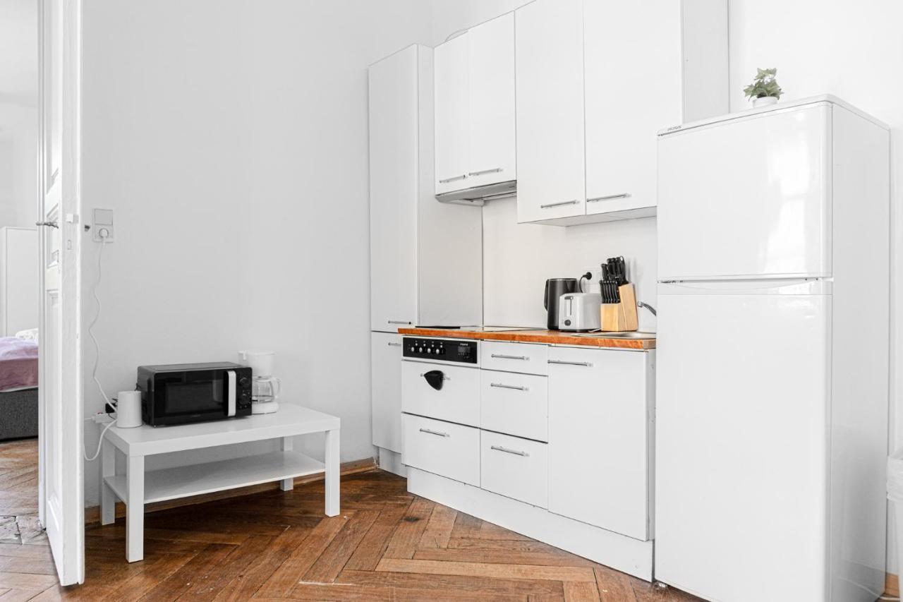 Cozy 2Br Apt. Near Akh Hospital-Ideal For Longstay Viena Exterior foto