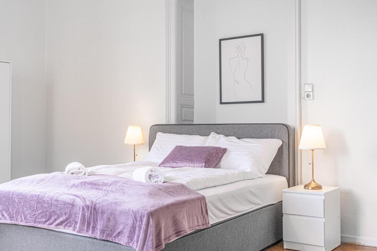 Cozy 2Br Apt. Near Akh Hospital-Ideal For Longstay Viena Exterior foto