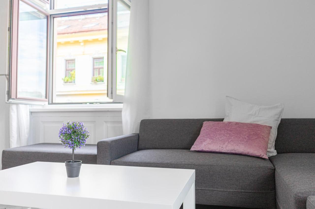Cozy 2Br Apt. Near Akh Hospital-Ideal For Longstay Viena Exterior foto