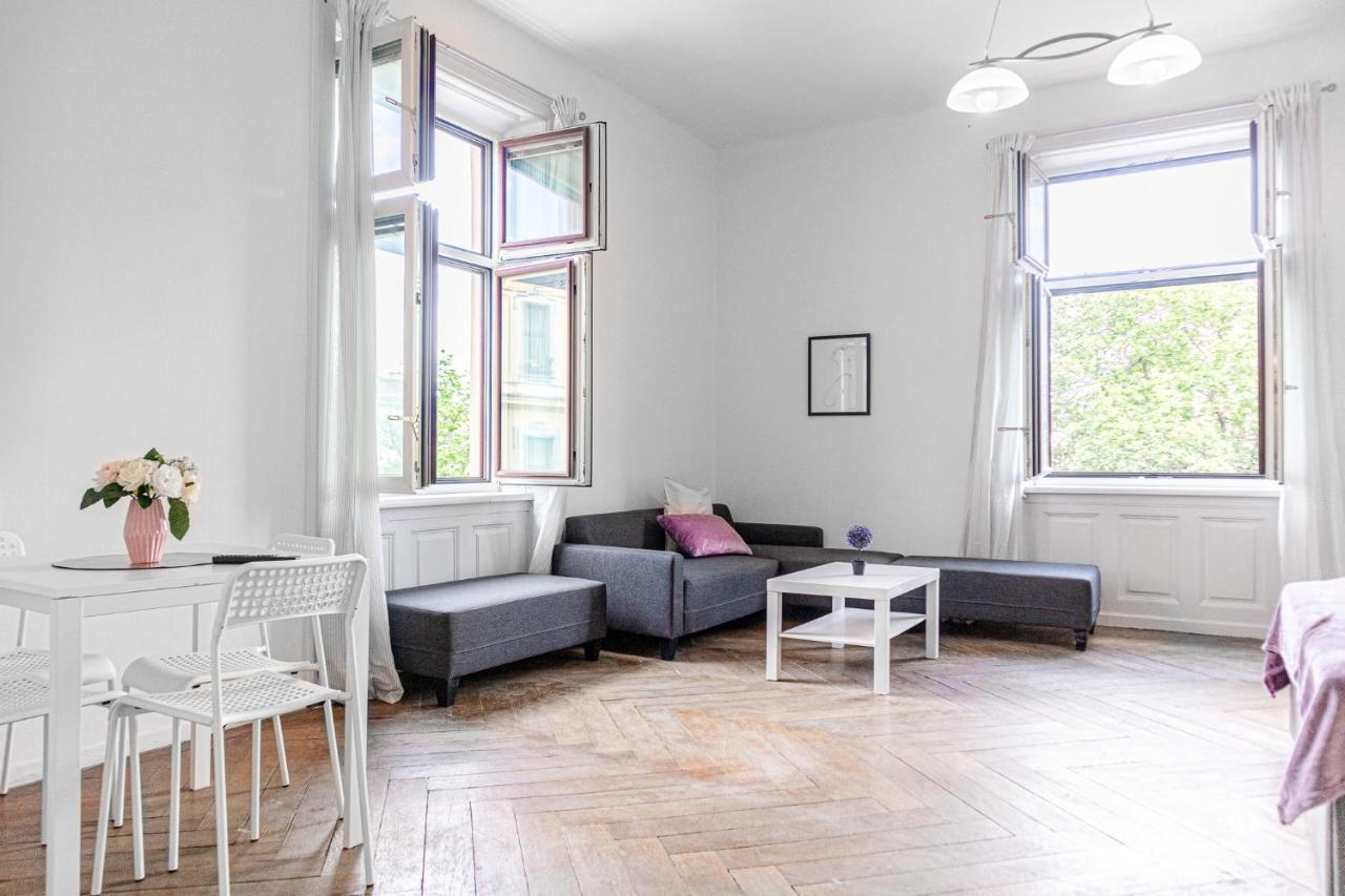 Cozy 2Br Apt. Near Akh Hospital-Ideal For Longstay Viena Exterior foto