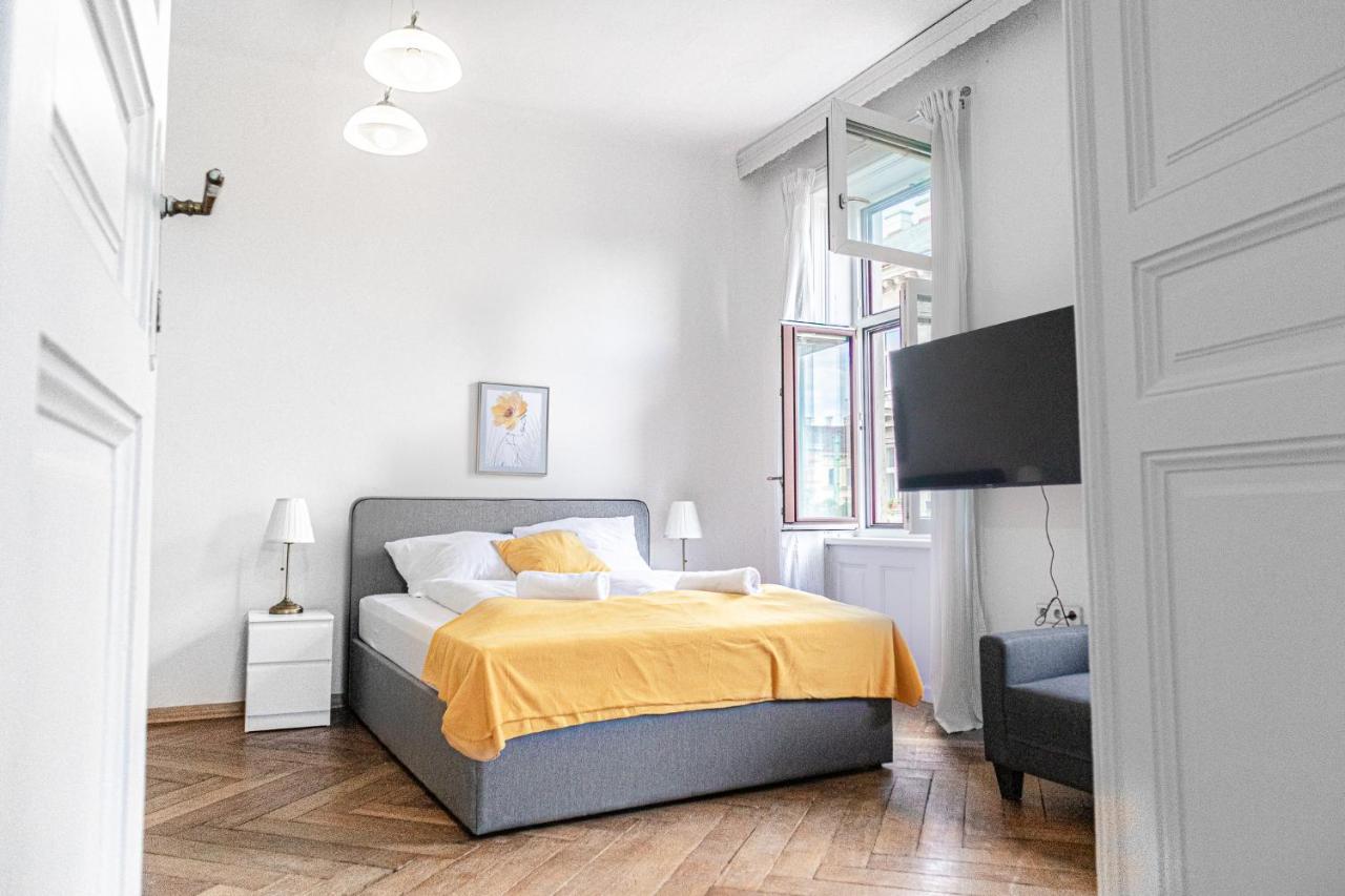 Cozy 2Br Apt. Near Akh Hospital-Ideal For Longstay Viena Exterior foto